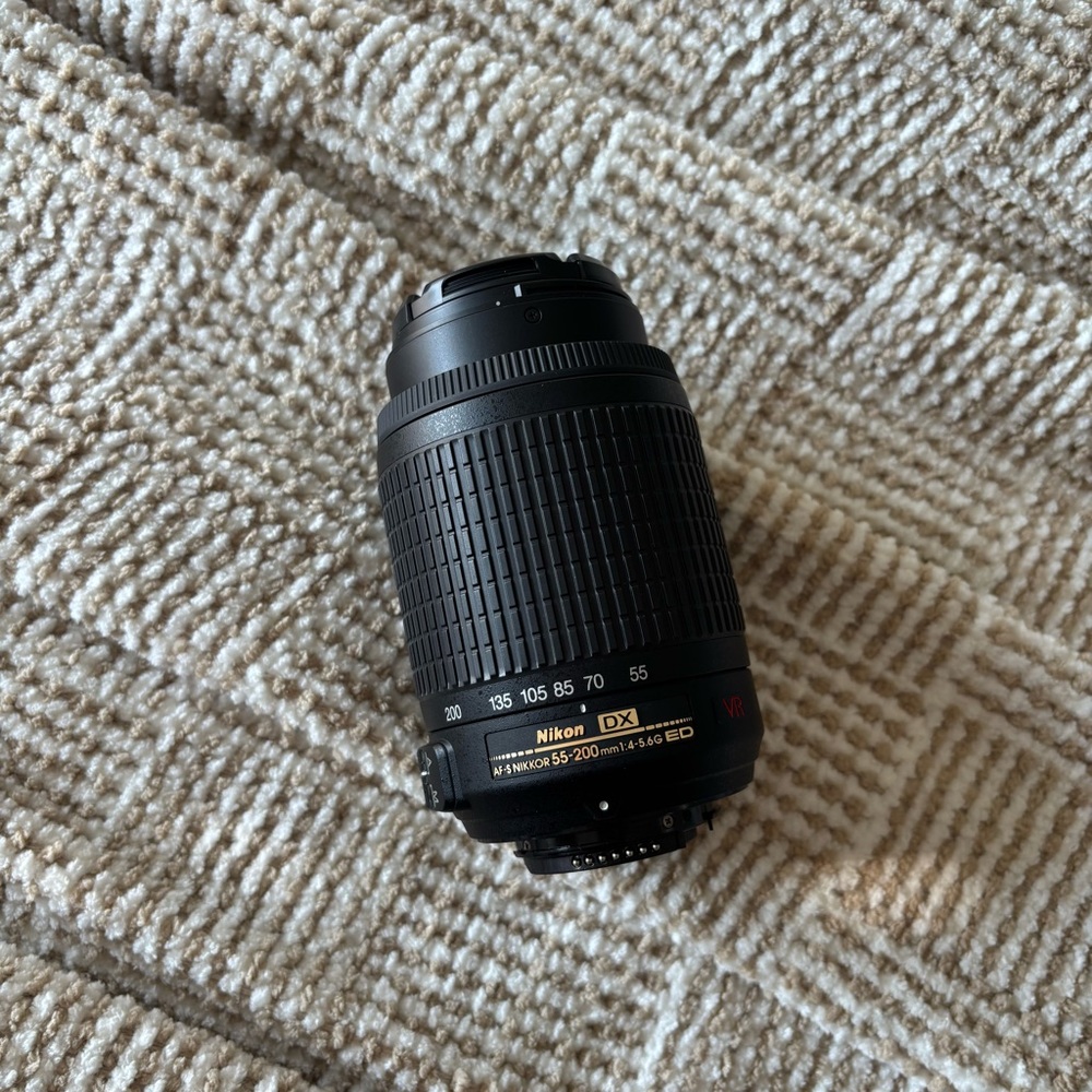 Nikon 55-200 Lens